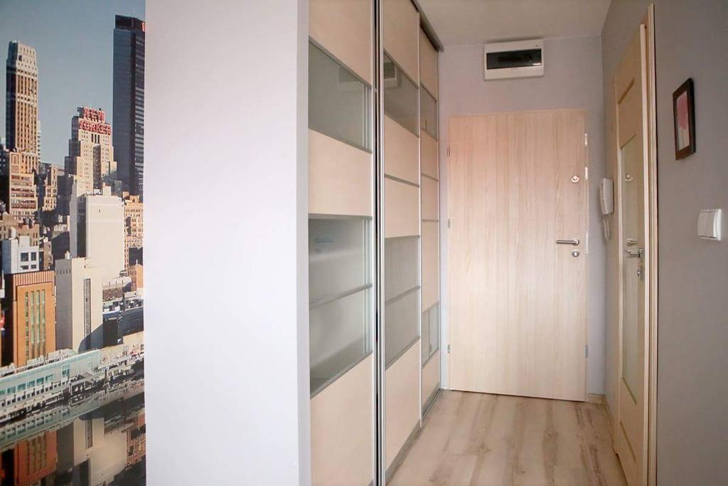35 négyzetméteres stúdió Apartman 1 fürdőszobával Poznan Városközpont területén Kültér fotó